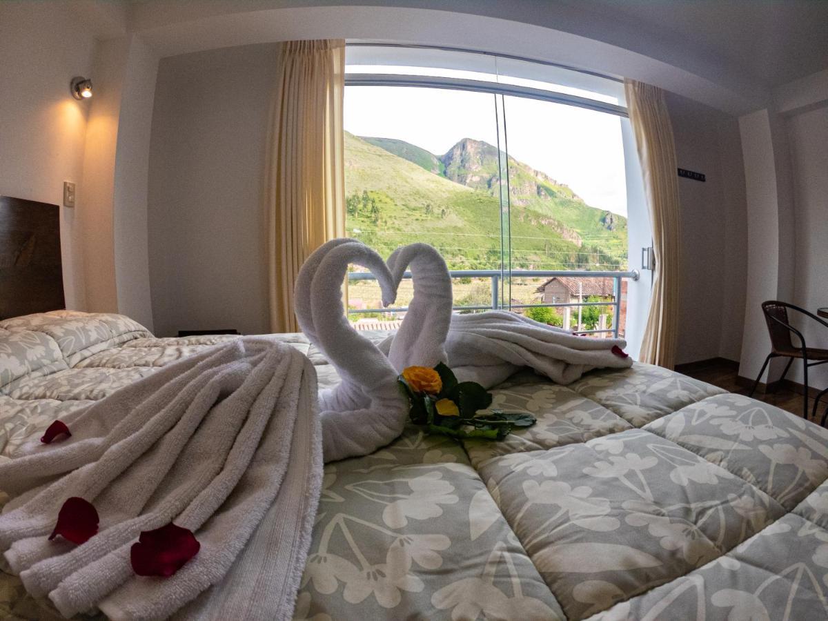Hotel Los Laureles Calca Eksteriør billede
