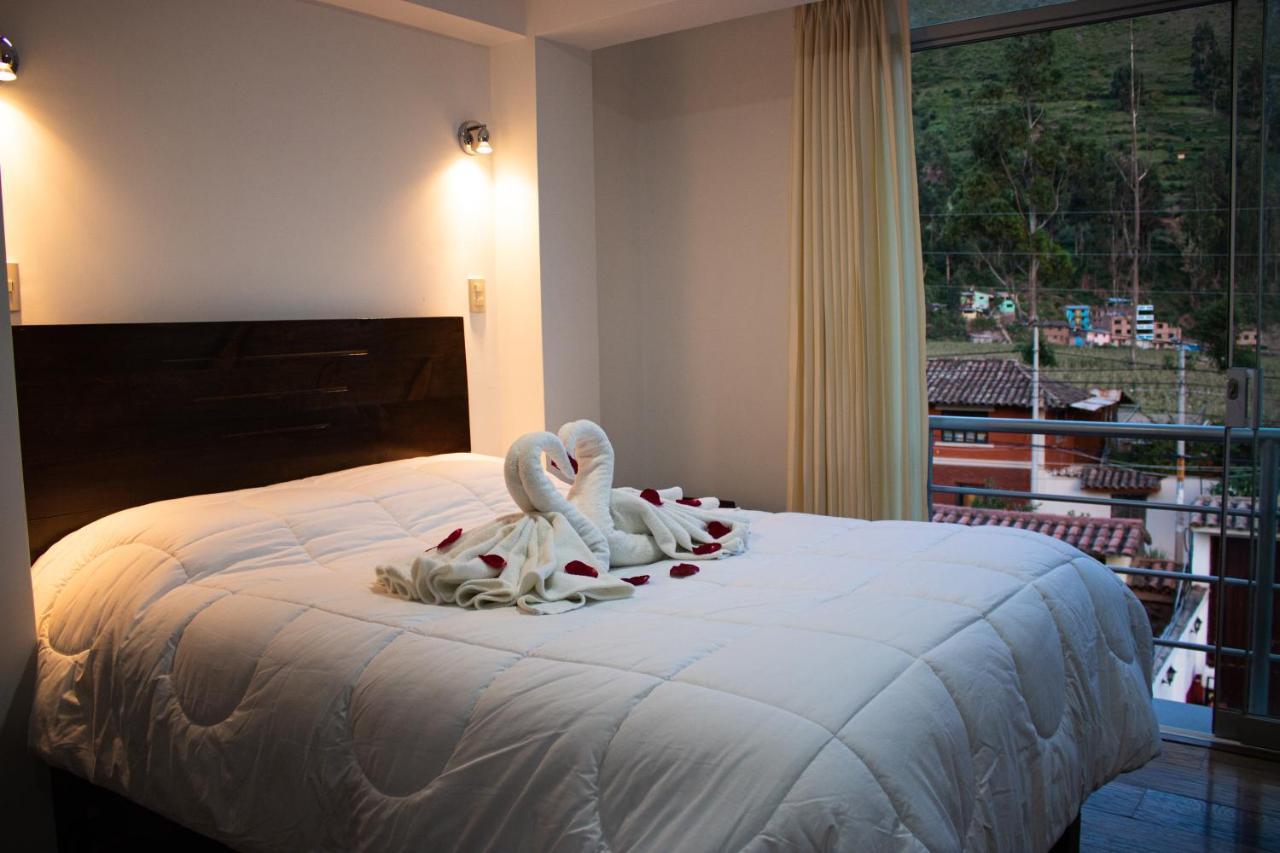 Hotel Los Laureles Calca Eksteriør billede