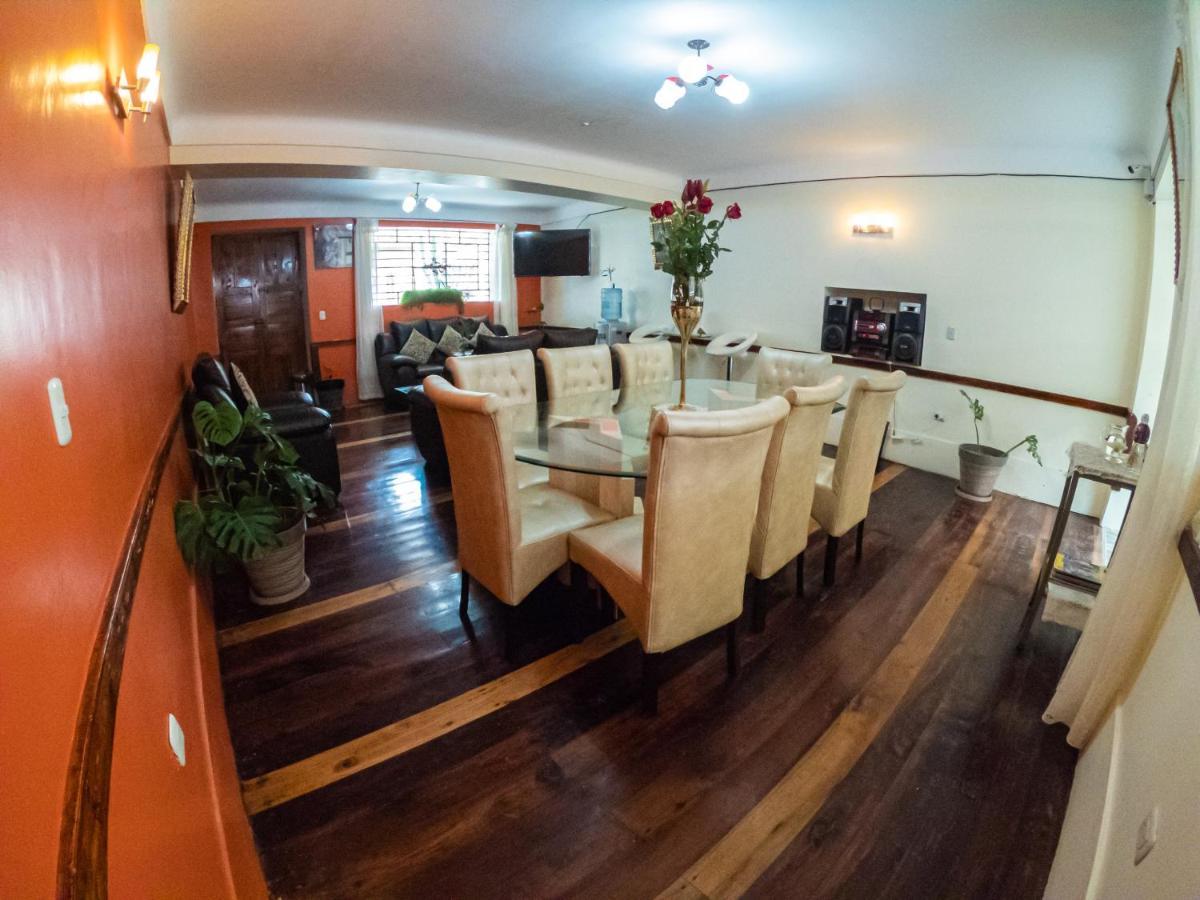 Hotel Los Laureles Calca Eksteriør billede