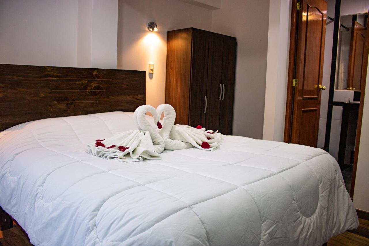 Hotel Los Laureles Calca Eksteriør billede