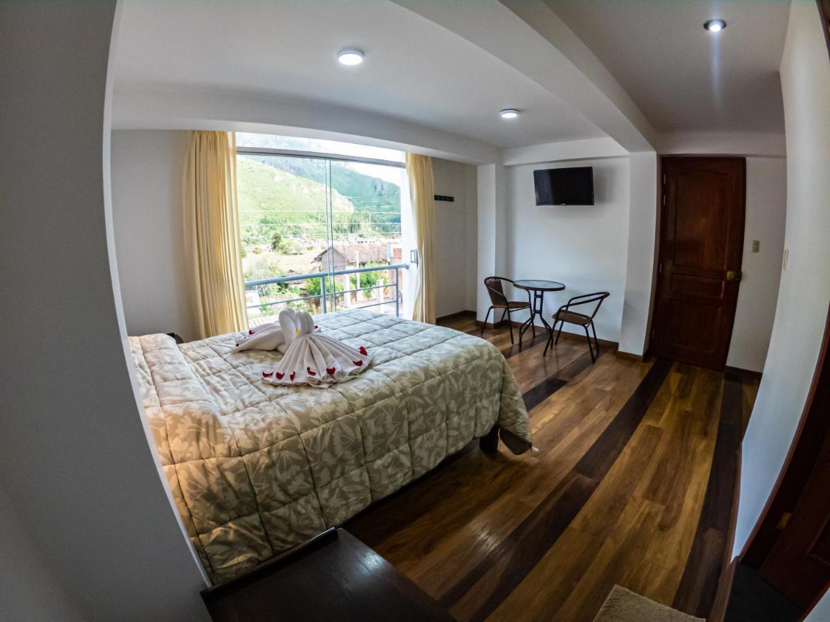 Hotel Los Laureles Calca Eksteriør billede